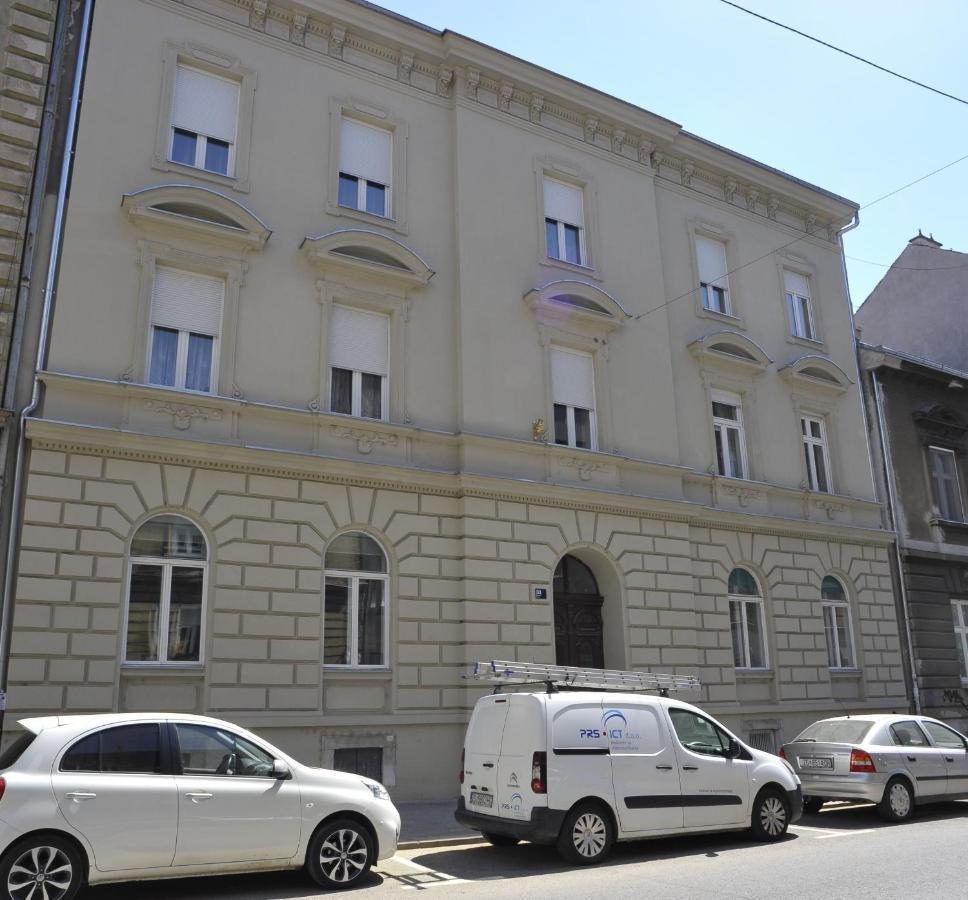 Apartment Calliope Zagreb Exteriör bild